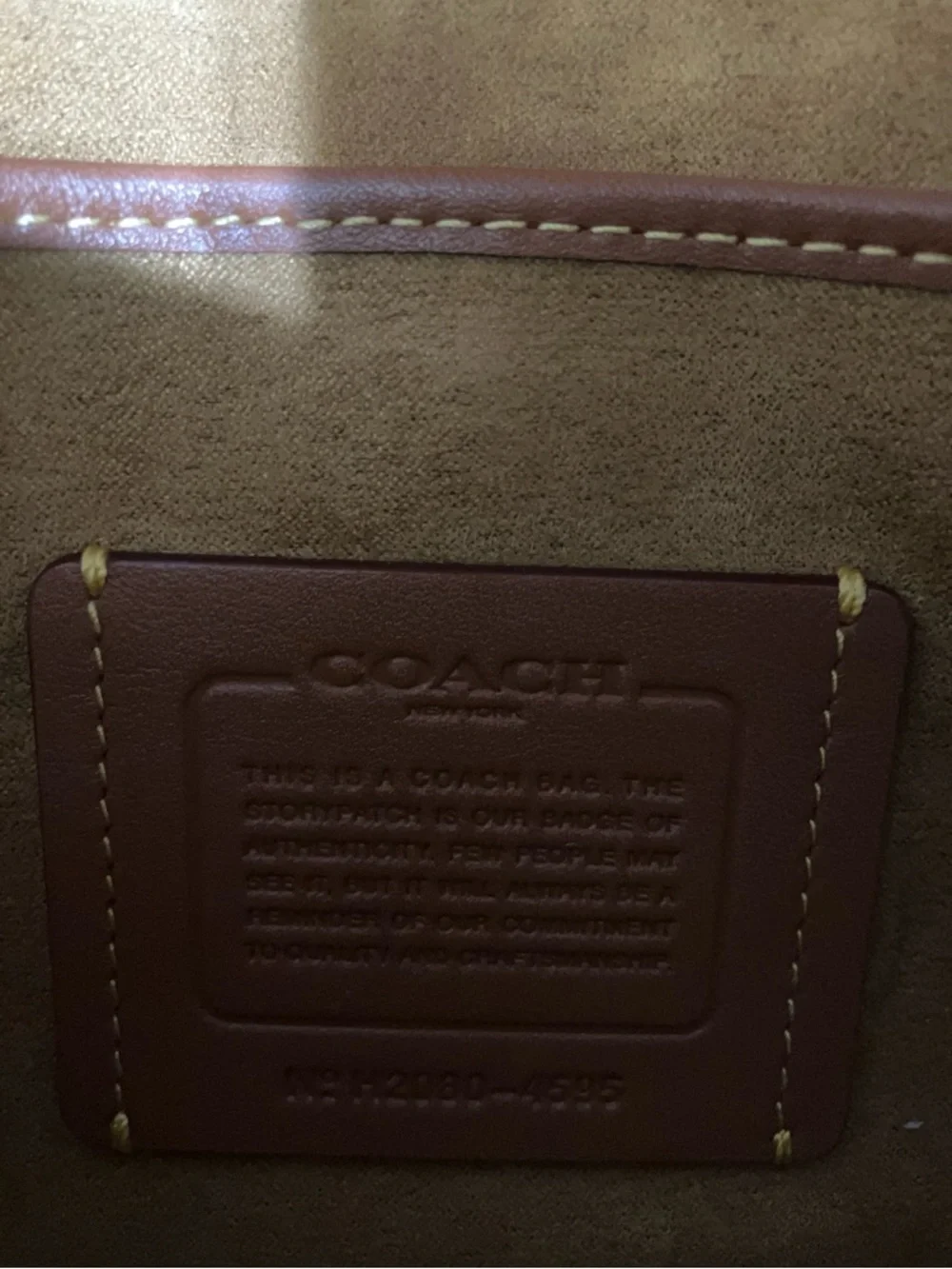 Beat Bag Colorblock Gold Rivets - Picture 11 of 11